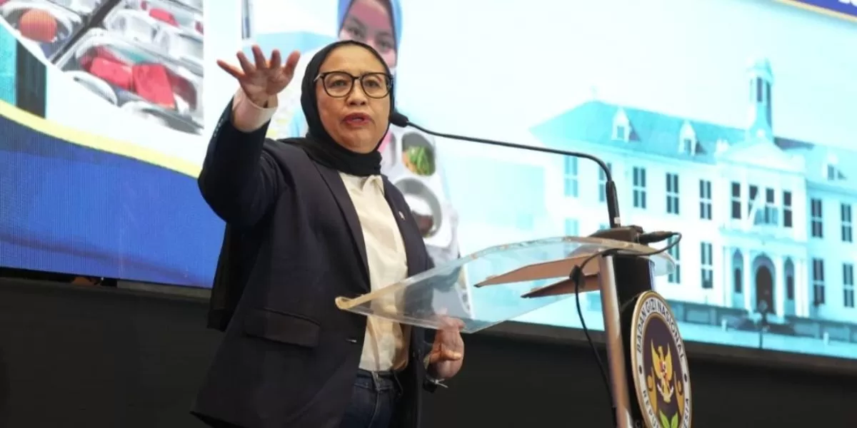 Menyoroti viralnya kontroversi di balik penyaluran MBG ke sekolah hingga jumlah titik SPPG yang kini dilaporkan membengkak. (Dok. BGN)