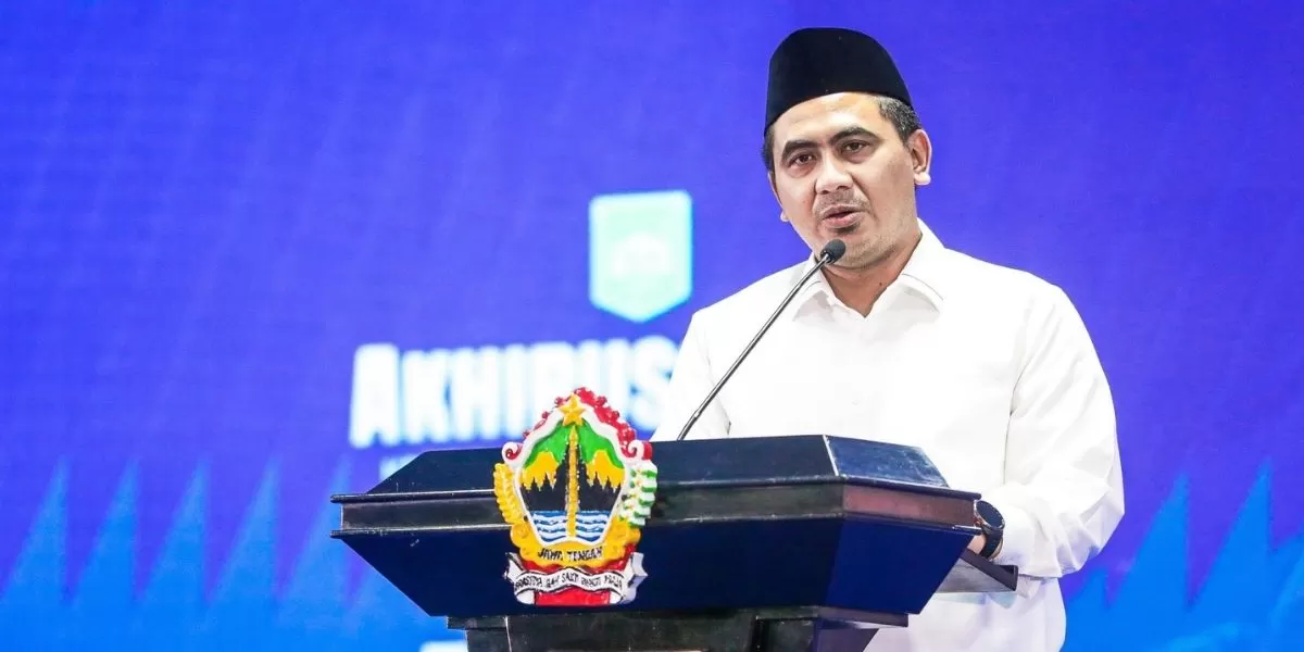 Wakil Gubernur (Wagub) Jawa Tengah (Jateng) Taj Yasin Maimoen menekankan pentingnya pendidikan akhlak untuk siswa, sebagai bekal menjalani kehidupan (jatengprov.go.id)