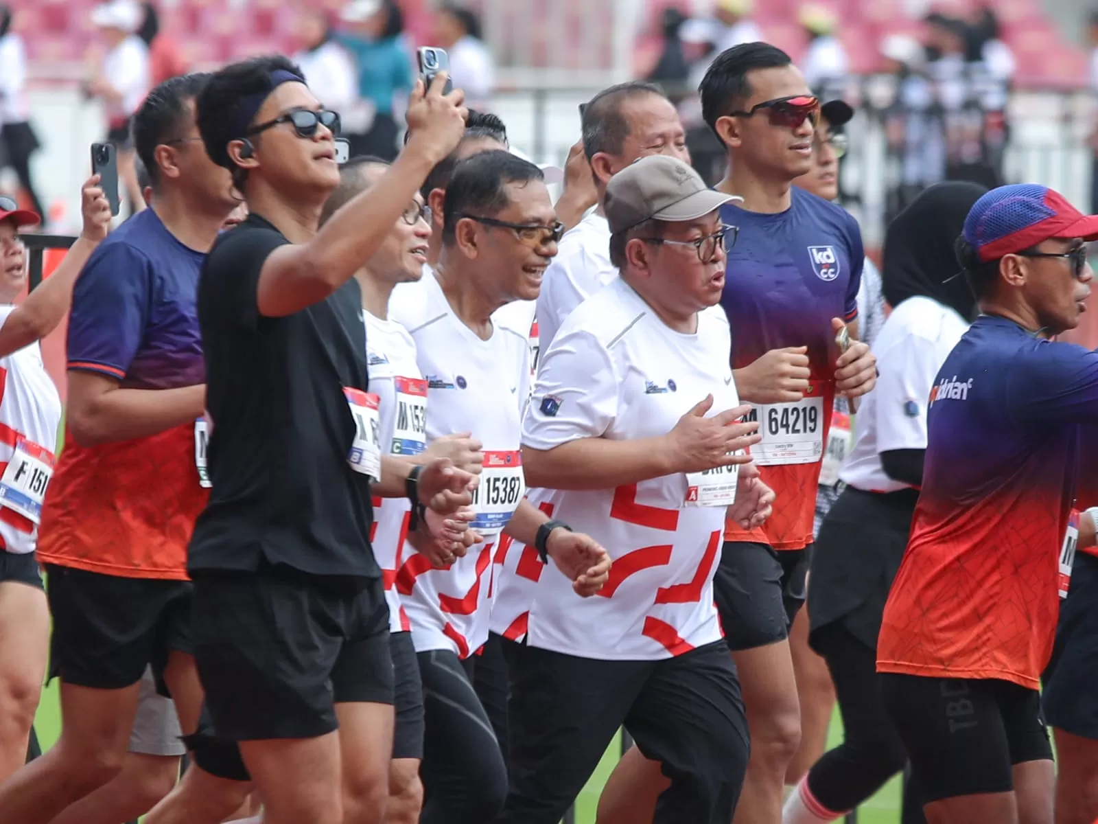 Gubernur DKI Jakarta Pramono Anung saat mengikuti BTN Jakarta International Marathon 2026. (Humas Pemprov DKI Jakarta)