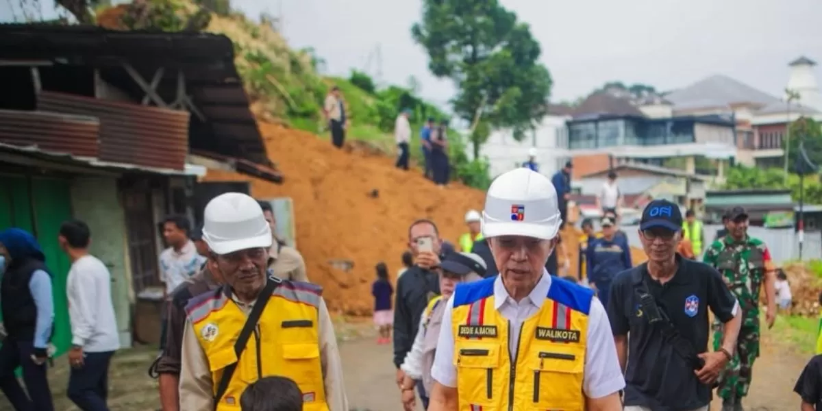 Dedie Rachim Tinjau Progres Pembangunan (kotabogor.go.id/)
