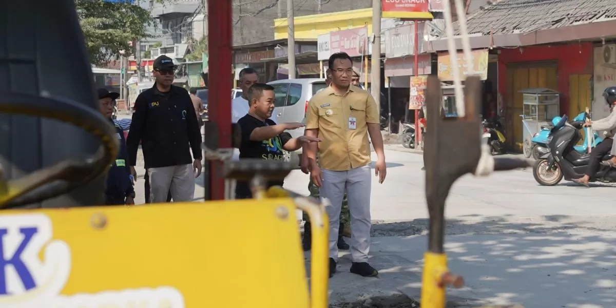 Fokus Infrastruktur, Bupati Sragen Tinjau Perbaikan Jalan di Empat Kecamatan (jatengprov.go.id)