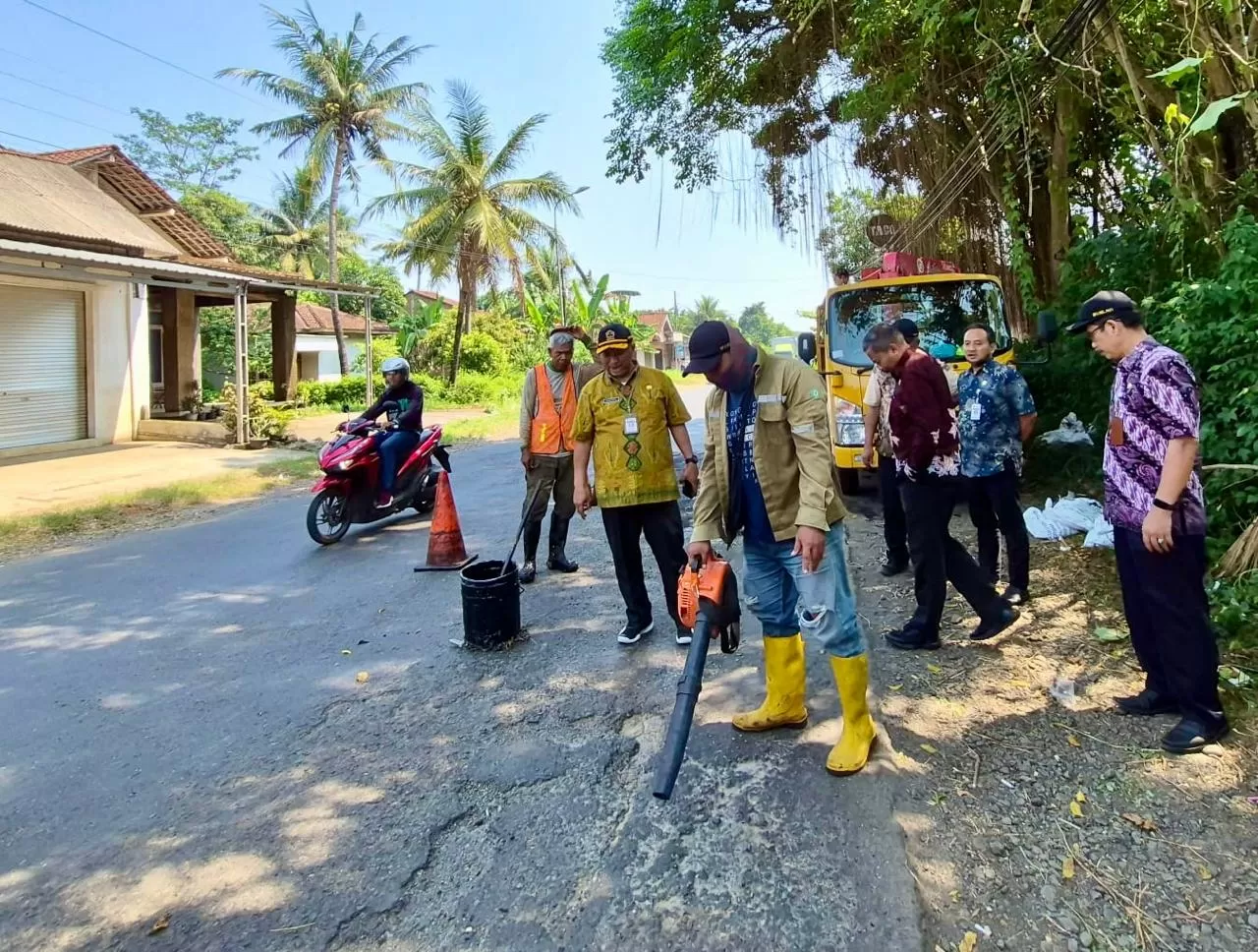 Jalan Jepara-Keling Segera Dibeton, Pemprov Jateng Tambah Anggaran Jadi Rp37,1 Miliar. (kliksolonews/dok Pemprov Jateng)