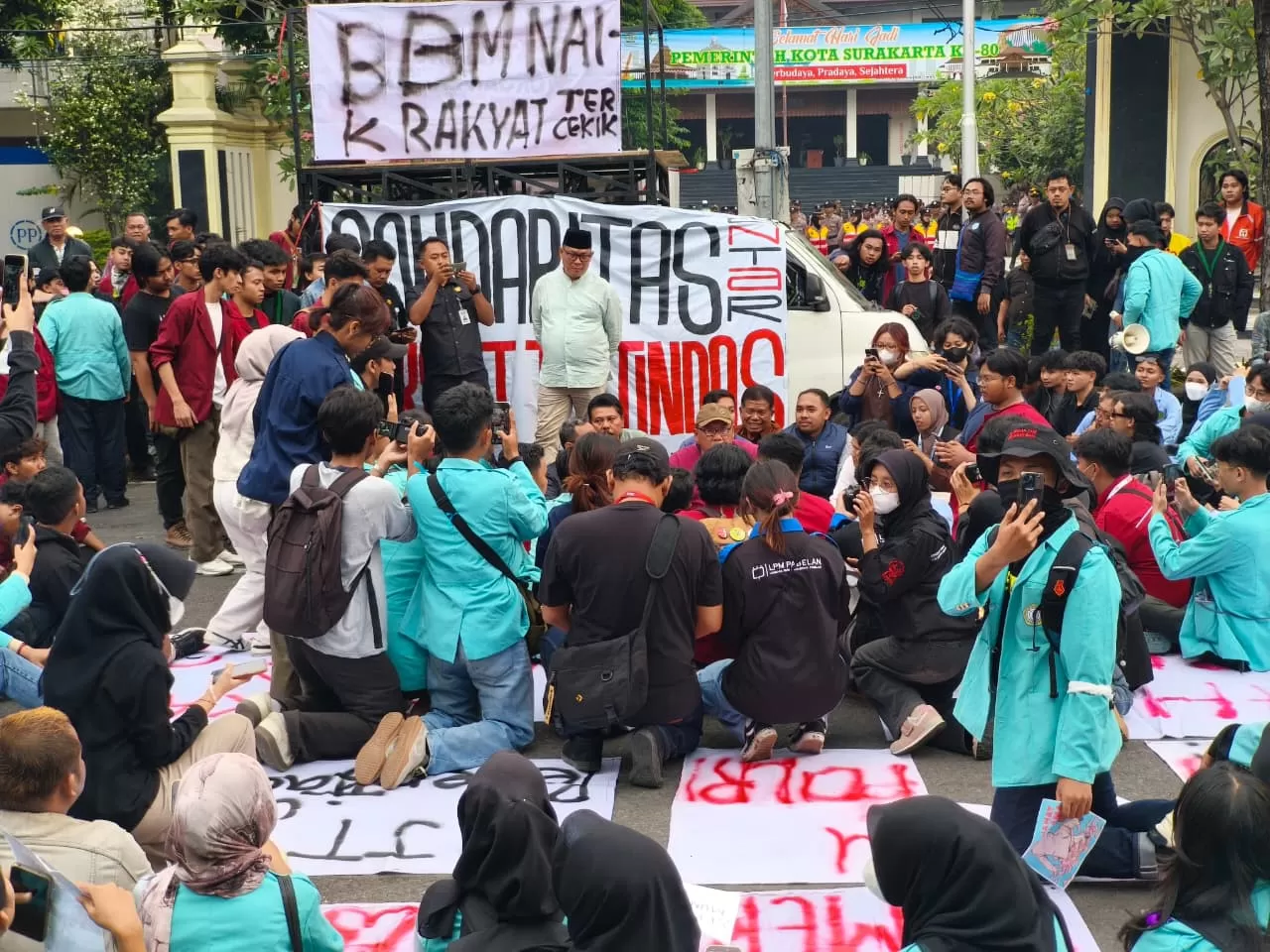 Polresta Surakarta Bantah Ada Penangkapan Mahasiswa saat Demo BEM Solo Raya (kliksolonews/dok Lukas Budi)