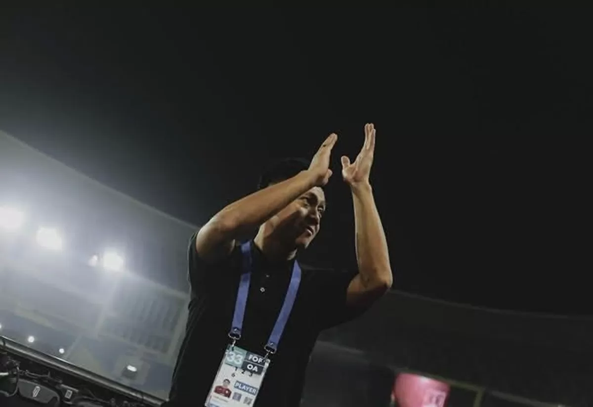 Cedera, Febri Hariyadi Resmi Pamitan dari Persis Solo. (kliksolonews/dok Instagram Febri Hariyadi)