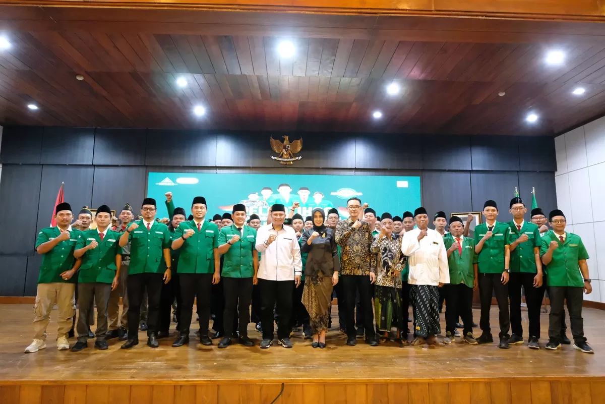 Pelantikan GP Ansor Surakarta, Astrid Widayani Ajak Perkuat Soliditas dan Kepedulian Sosial. (kliksolonews/dok Pemkot Surakarta)
