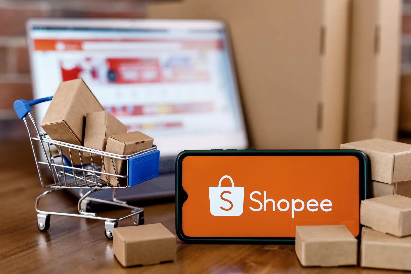 Shopee Dikabarkan PHK Ratusan Karyawan Global, Tim Developer dan QA Terdampak. (KlikSoloNews/dok)