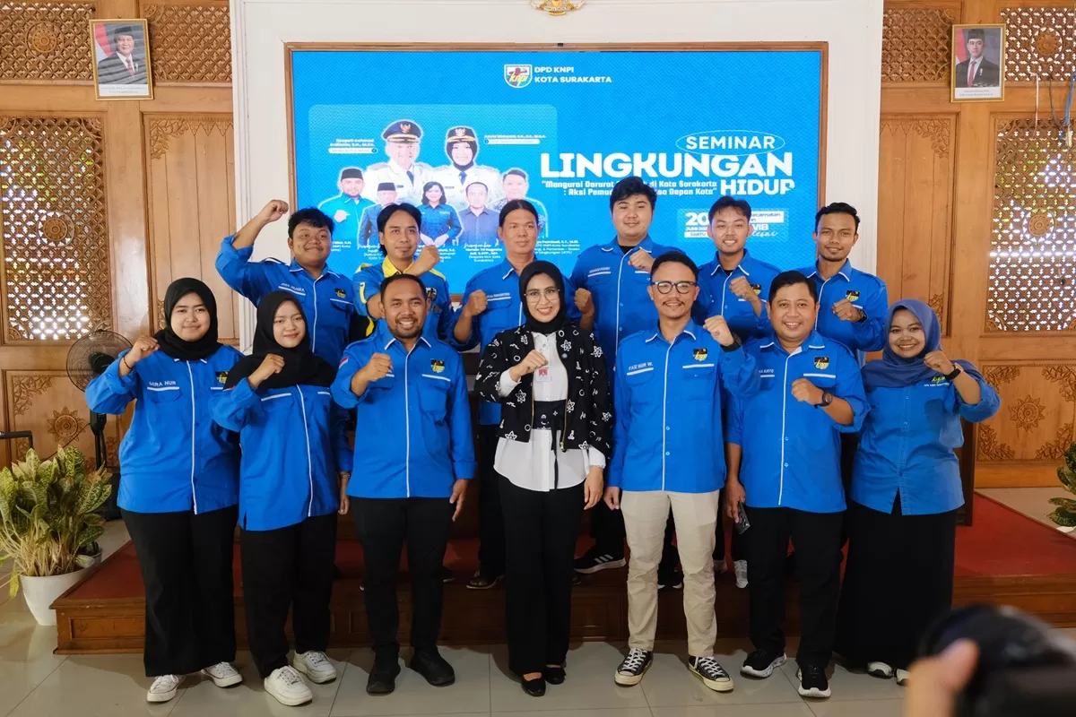 KNPI Surakarta Gagas Aksi Pemuda Lawan Darurat Sampah, Astrid: Butuh Kolaborasi Nyata. (KlikSoloNews/dok Pemkot Surakarta)