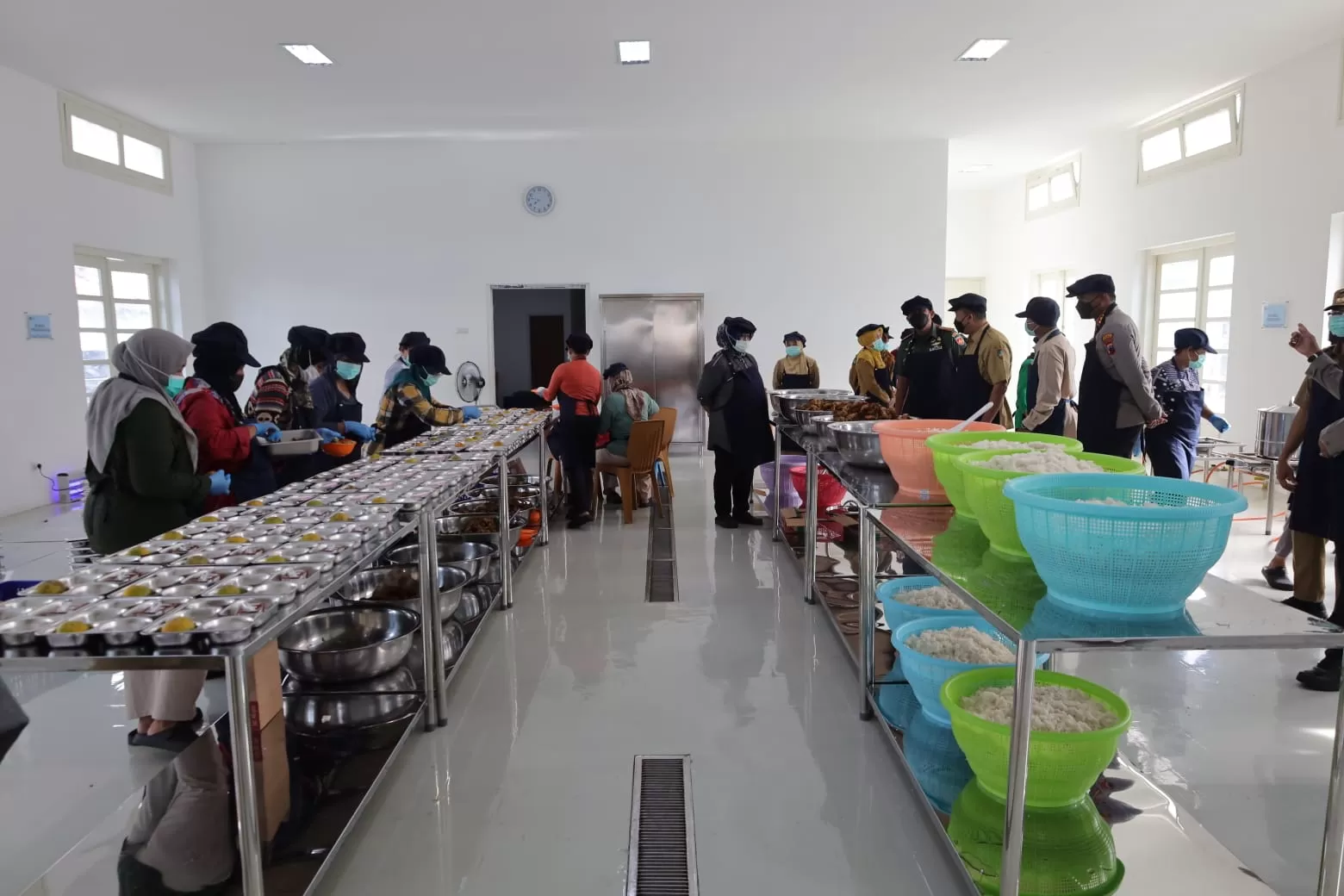Kesepakatan Baru MBG di Jateng, SPPG Wajib Serap Telur dan Ayam Peternak Lokal Dua Kali Seminggu. (kliksolonews/dok)