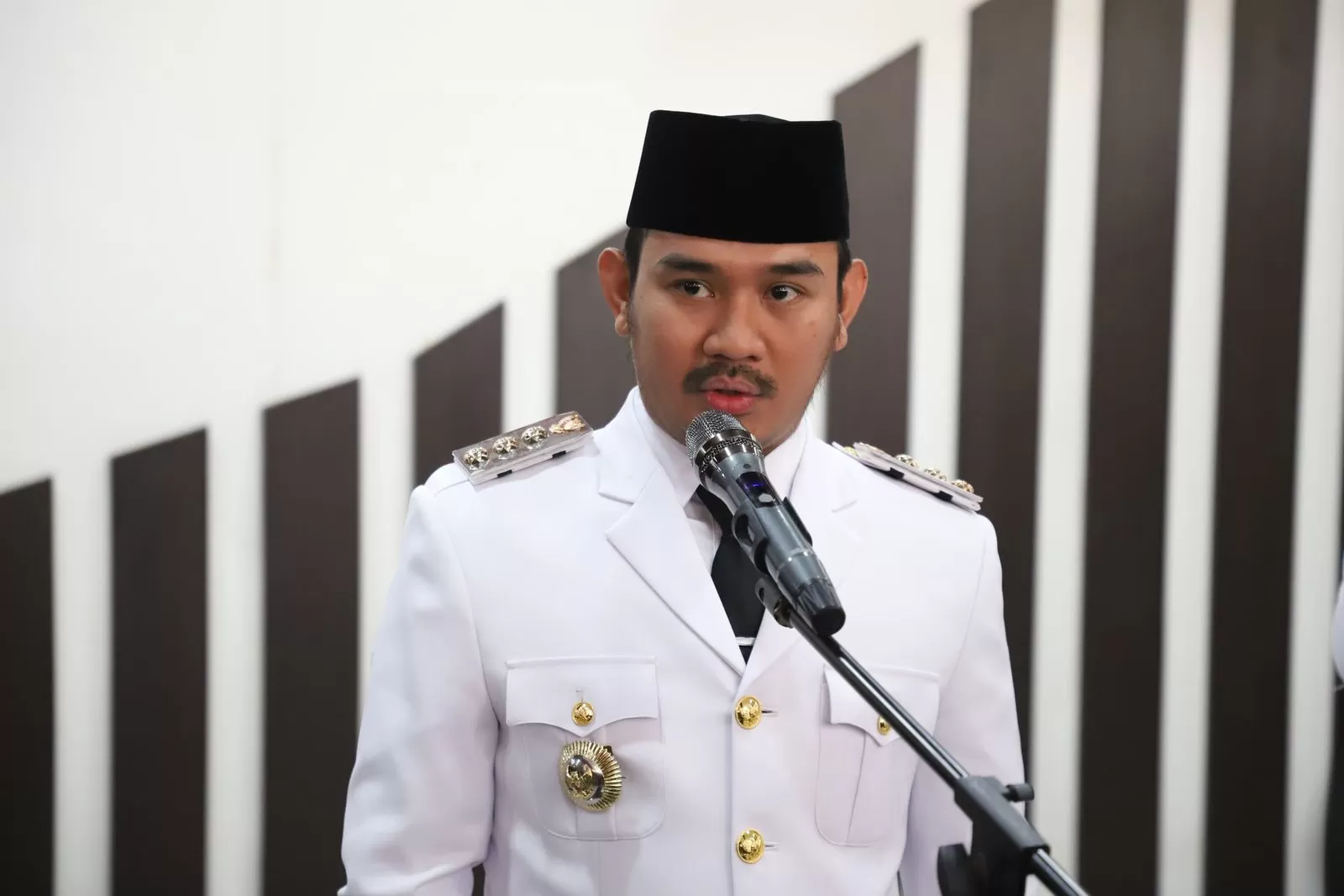 Bupati Bekasi nonaktif Ade Kuswara (Pemkab Bekasi)