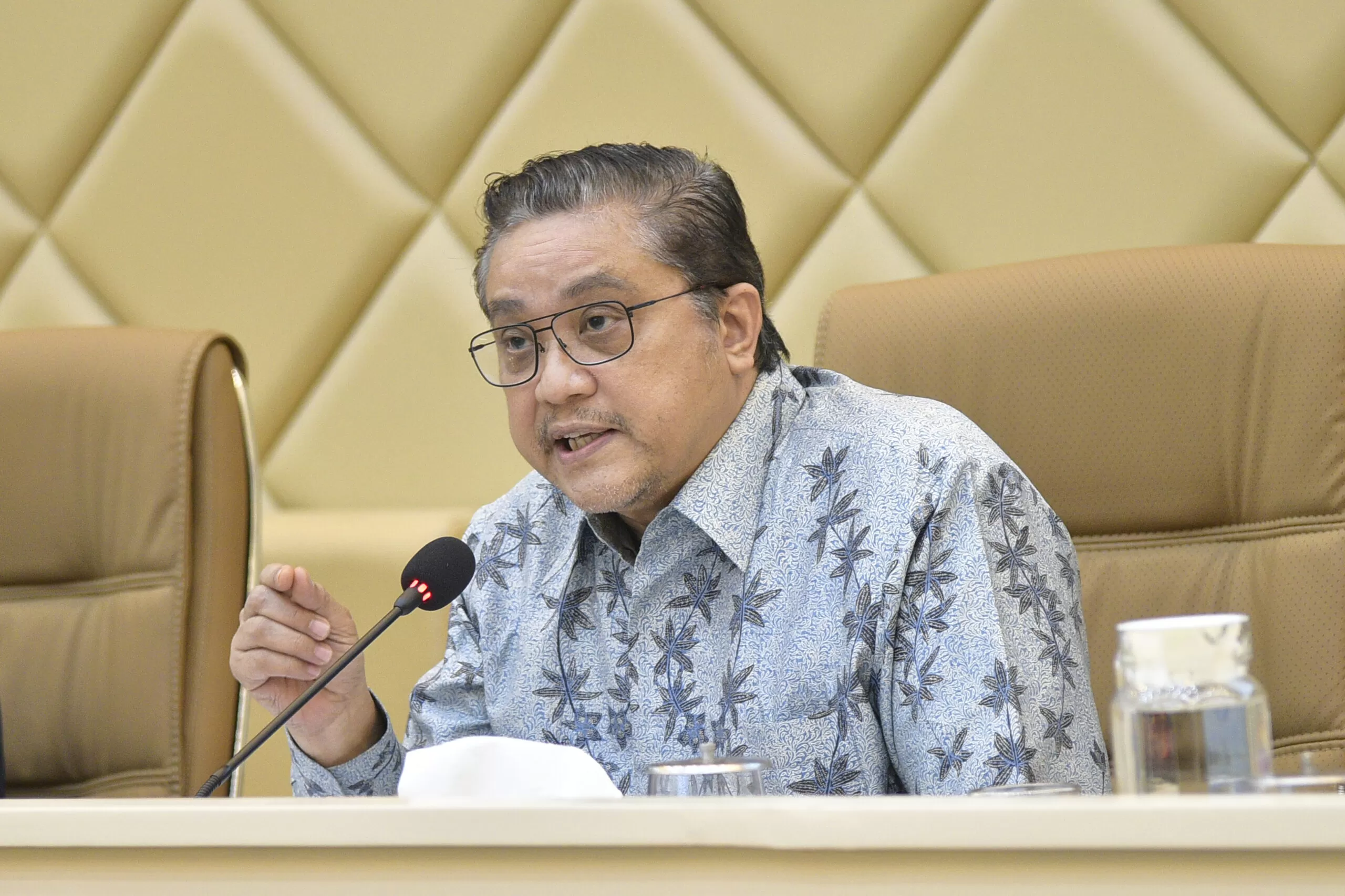 Dede Yusuf Macan Effendi (Munchen/vel.)