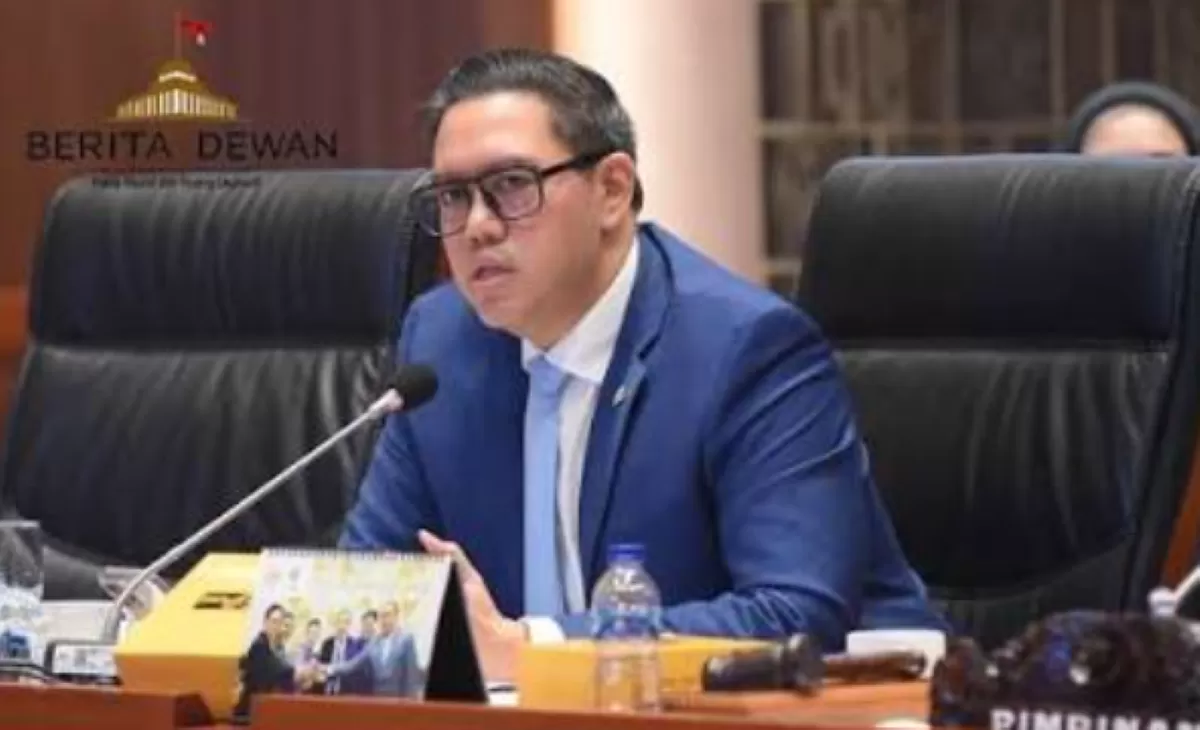 Dr. Dave Akbarshah Fikarno Laksono, M.E., Wakil Ketua Komisi I DPR RI (DPR RI)