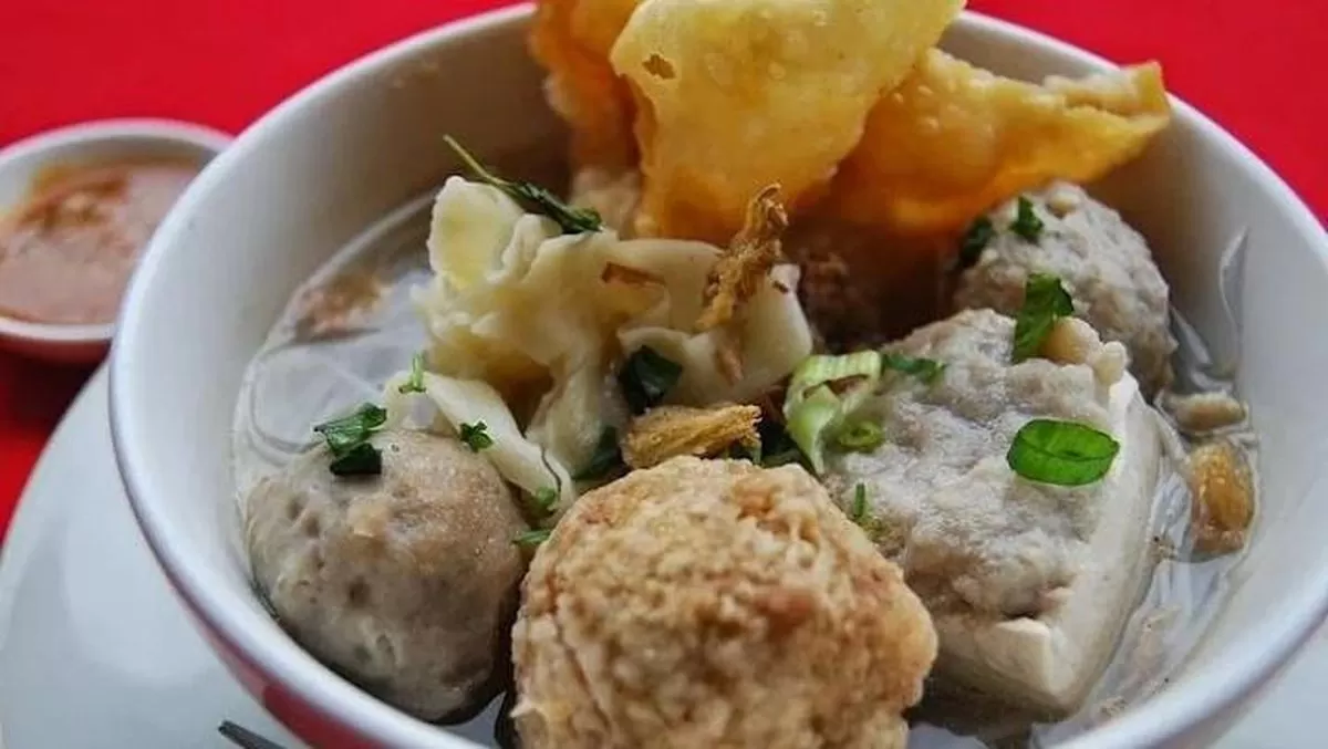 Surga Pecinta Bakso! Ini 11 Rekomendasi Bakso Legendaris di Malang (Beritaonline.co - ilustrasi)