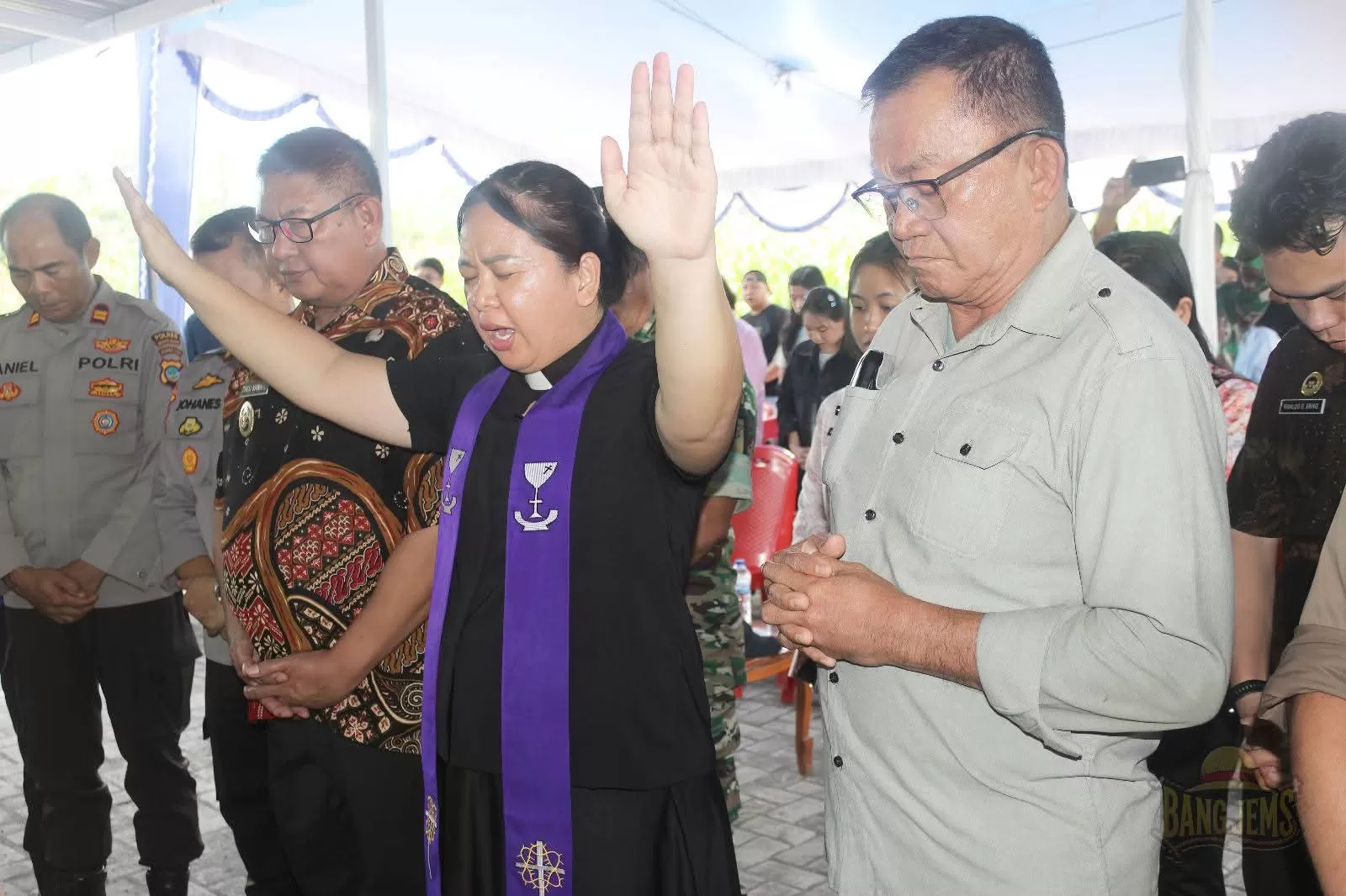 Dukung Program Nasional, Theodorus Kawatu Lodewyk Pusung Resmikan SPPG di Amurang  Timur - Manado Post