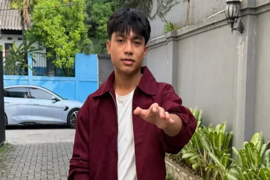 Penyanyi Betrand Peto. (inspiratifonline.co/dok. Istimewa)