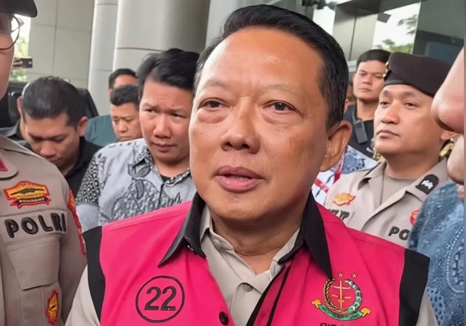 Mantan Jampidsus Kejaksaan Agung Febrie Adriansyah menjalani proses hukum terkait dugaan pemerasan terhadap pengusaha Tan Kian (Ig/@kejaksaan.ri)
