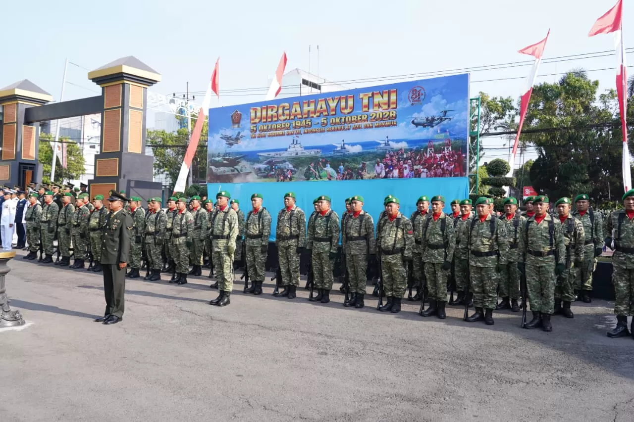 Kodim 0808/Blitar Gelar Upacara HUT Ke 81 TNI