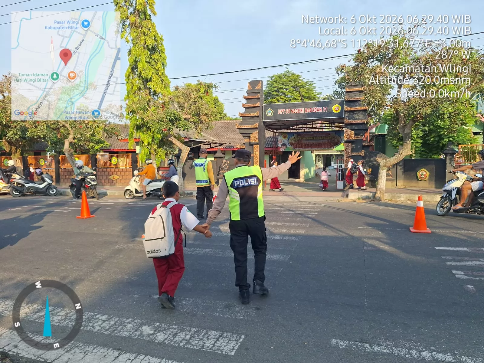 Anggota Polsek Wlingi