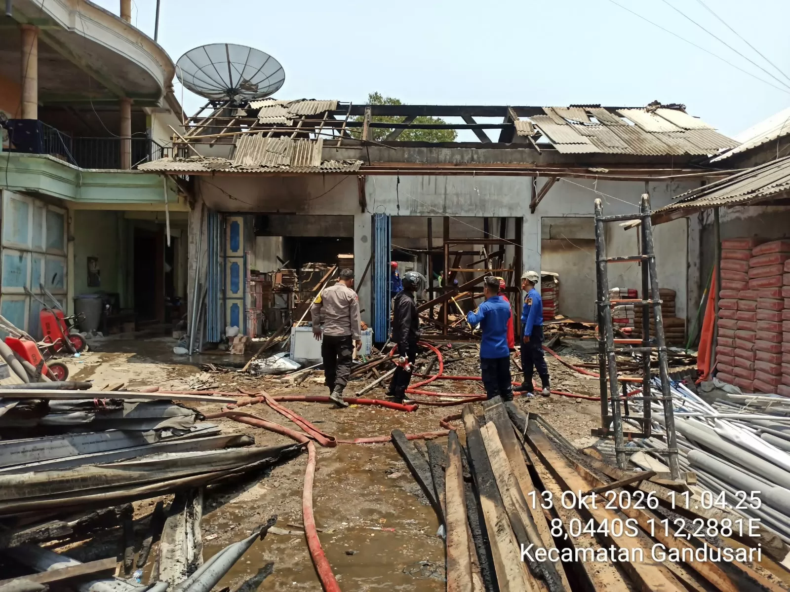 Kebakaran Toko Bangunan di Gandusari Blitar