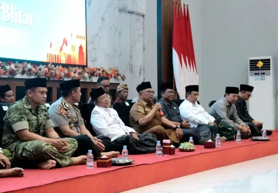 Bupati Blitar Drs. H. Rijanto, M.M., menghadiri doa kebangsaan