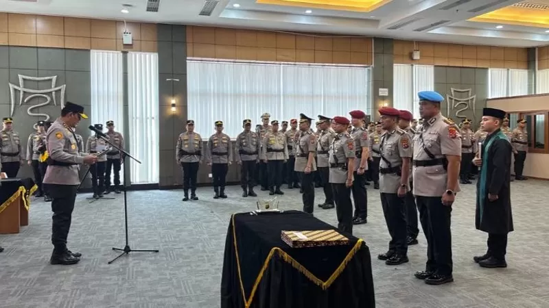 Sertijab empat PJU Polda Sumbar, Selasa (29/9/2026) yang dipimpin oleh Kapolda Irjen Pol Djati Wiyoto Abadhy. (Foto: Humas Polda Sumbar)