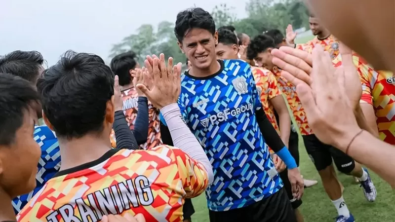 PSPS Pekanbaru saat sesi latihan jelang menghadapi Semen Padang FC pada pekan keempat Pegadaian Championship 2026/27 di Stadion Patriot Candrabhaga, pada Minggu (4/10/2026). (Foto: MO PSPS Pekanbaru)