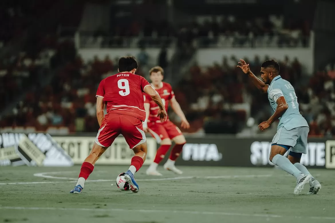 Foto ilustrasi: Mitchell Baker menjadi sorotan setelah mencetak lima gol saat Timnas Indonesia menang 9-2 atas Bangladesh di SUGBK (IG/@mitchellbaker)