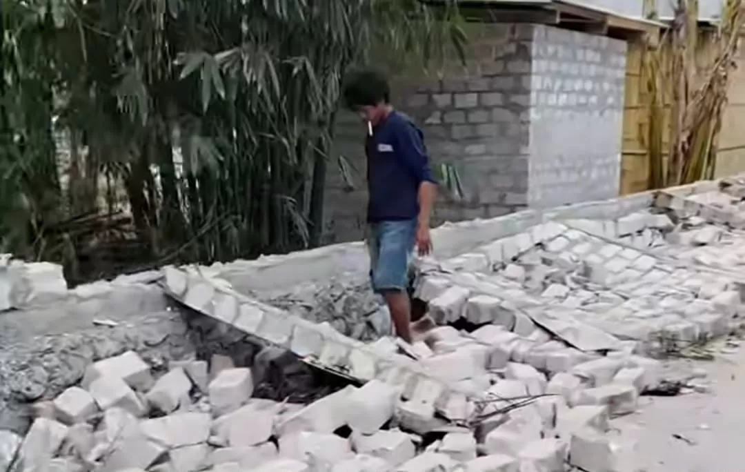 Dampak gempa bumi di Sumba Barat Daya, NTT, menyebabkan sejumlah rumah dan fasilitas umum mengalami kerusakan (IG/ Ichunsiska).
