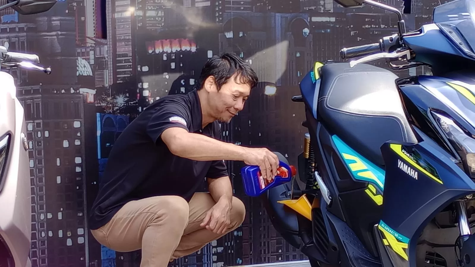 panduan memilih oli mesin yang tepat untuk motor matic / foto Promedia