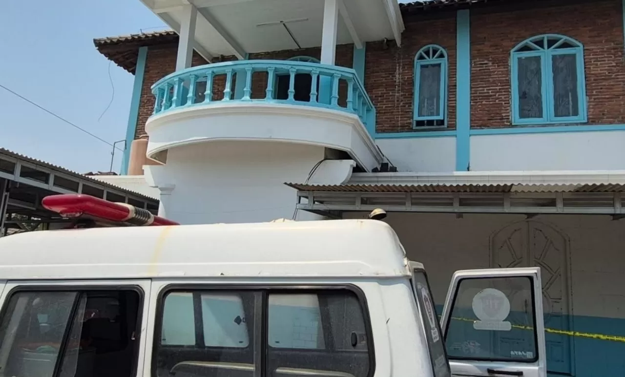 Lokasi penemuan mayat di Kendal yang sempat diduga sebagai bangunan SPPG. (Threads/the7criminal) (Lie/Promedia)