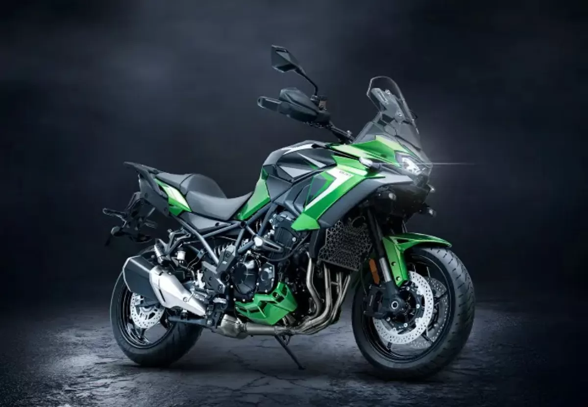 Kawasaki Versys 900 SE LT Resmi Diumumkan/foto Motorcyclenews (Lie/Promedia)