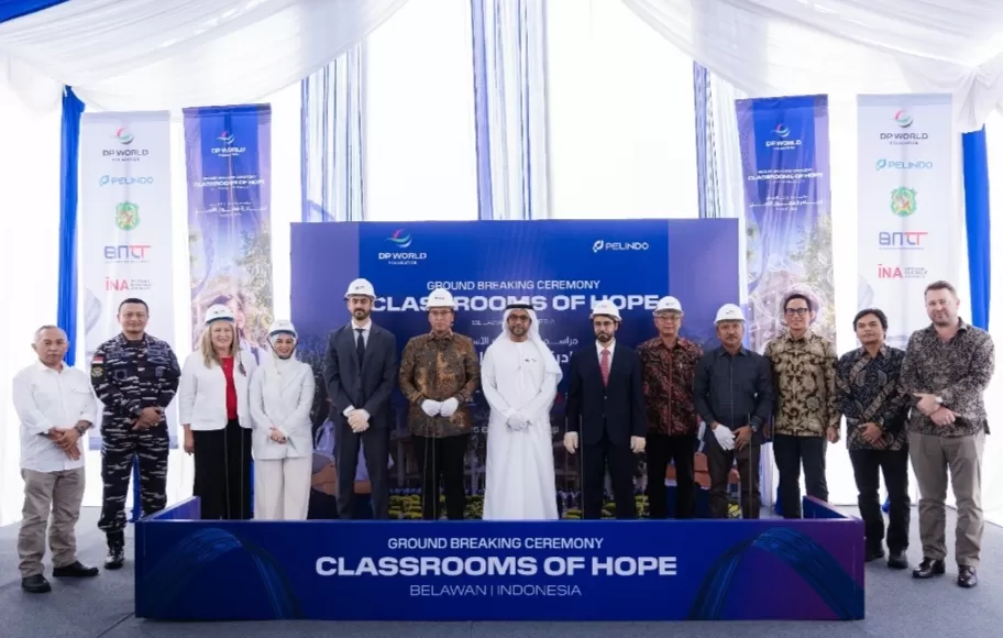PT Belawan New Container Terminal (BNCT) bersama Pemerintah Kota Medan, PT Pelabuhan Indonesia (Persero) (Pelindo), dan DP World Foundation, DP World Foundation, memulai pembangunan sekolah menengah p (Lie/Promedia/doc)