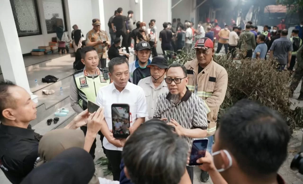 Menterian ATR/BPN Bersama Pemkab Karawang Berkoordinasi Memastikan Layanan Pertanahan Pasca Kebakaran Kantah Kerawang. (Foto/ATR/BPN)