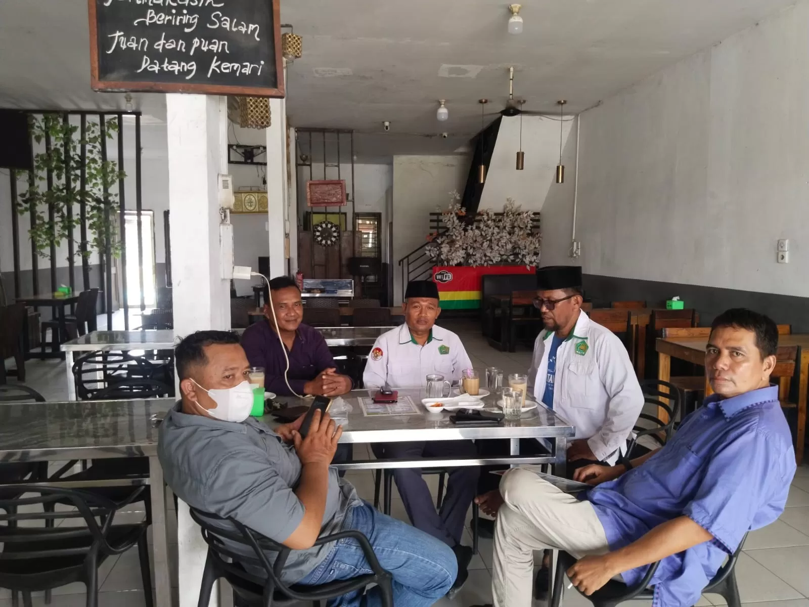 Forum Lintas Profesi mengapresiasi upaya Kepolisian Daerah Sumatera Utara (Polda Sumut) dalam menjaga keamanan dan ketertiban masyarakat (kamtibmas). Dukungan tersebut diwujudkan melalui penguatan  (Lie/Promedia)