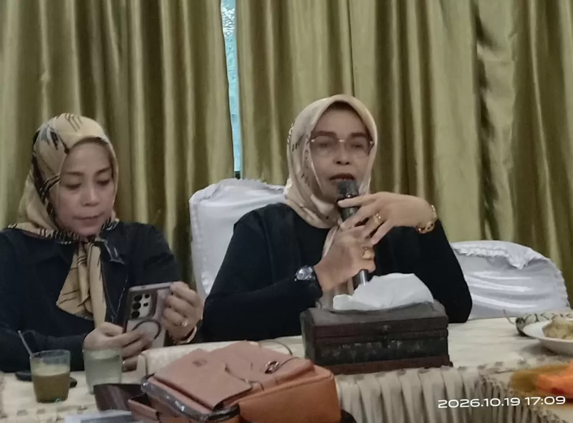 Pengurus Daerah Majelis Adat Budaya Melayu Indonesia (PD MABMI) Kota Medan mematangkan persiapan Pelatihan Pelestarian Adat Perkawinan Melayu melalui rapat finalisasi kedua di Sekretariat PC MABMI Med (Lie/Promedia)