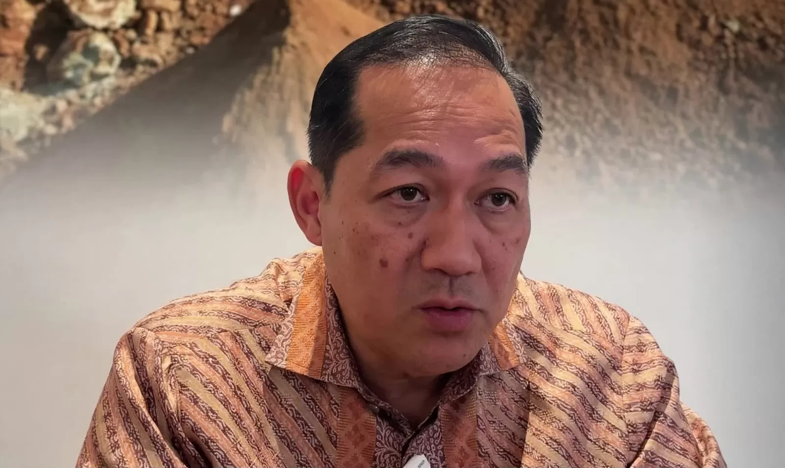 Low Tuck Kwong, pendiri Bayan Resources, disorot Muhammad Lutfi terkait pengalihan saham kepada Elin Low (Ig/@m.luthfi). (Lie/Promedia)