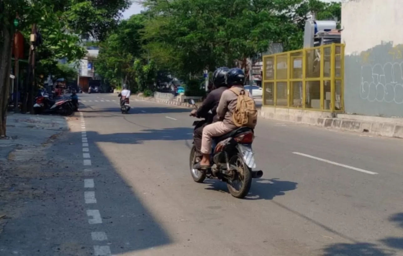 Cara hemat BBM untuk pengendara motor / NKRI24JAM (Lie/Promedia)
