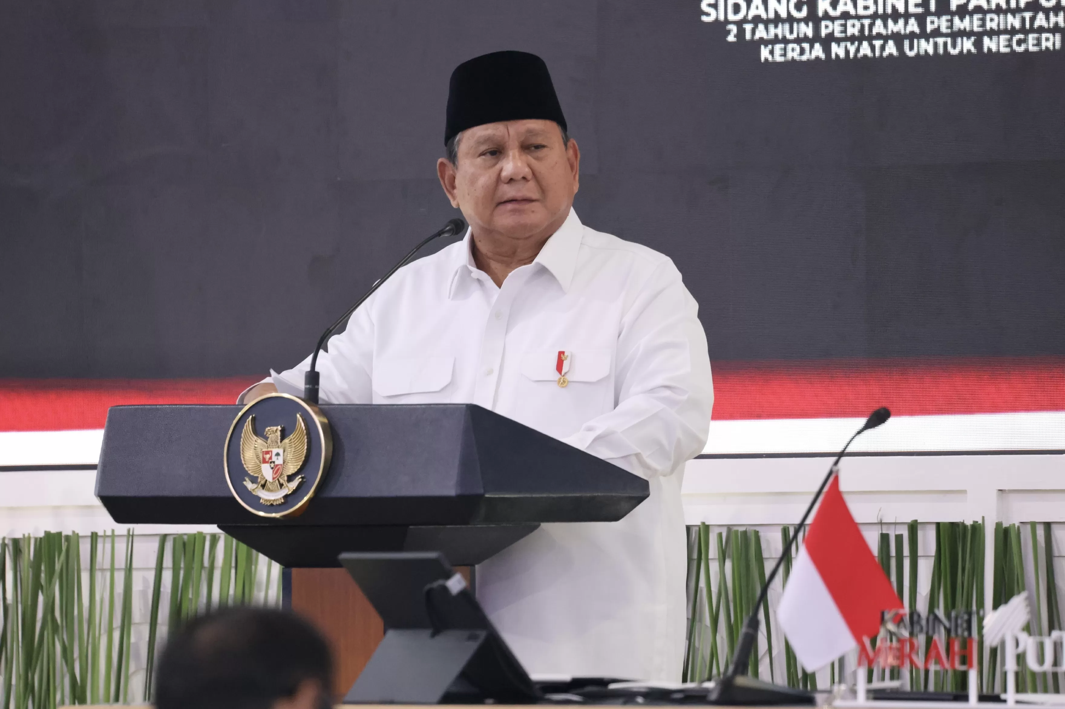 Presiden RI Prabowo Subianto menegaskan pemerintah akan mengusut tuntas  (Lie/Sapres/Bankom)