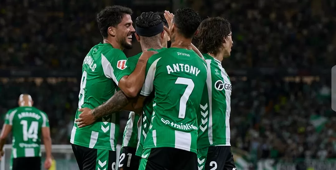 LIGA CHAMPIONS - Real Betis akan menghadapi Porto dalam pertandingan Liga Champions UEFA pada Kamis (15/10/2026) dini hari.