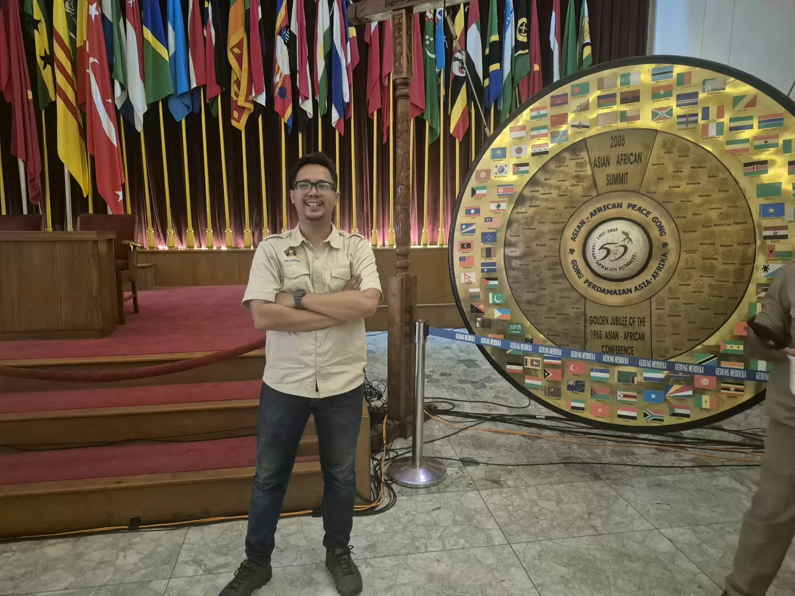 Gong perdamaian di ruang utama gedung Konferensi Asia Afrika atau Gedung Merdeka di Bandung, Jawa Barat: Chaerudin/Mahatva.id
