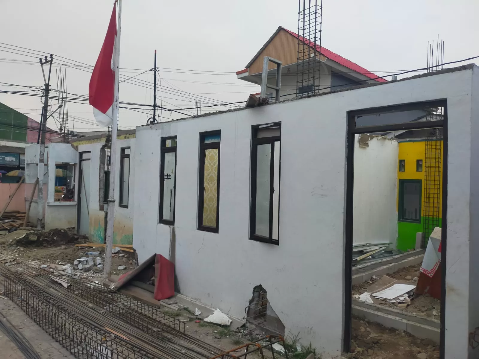 Progres Rekonstruksi Kantor Desa Sukanegara Capai 97 Persen, Anggaran Rp362,12 Juta: Ricky Ananda/ Mahatva.id