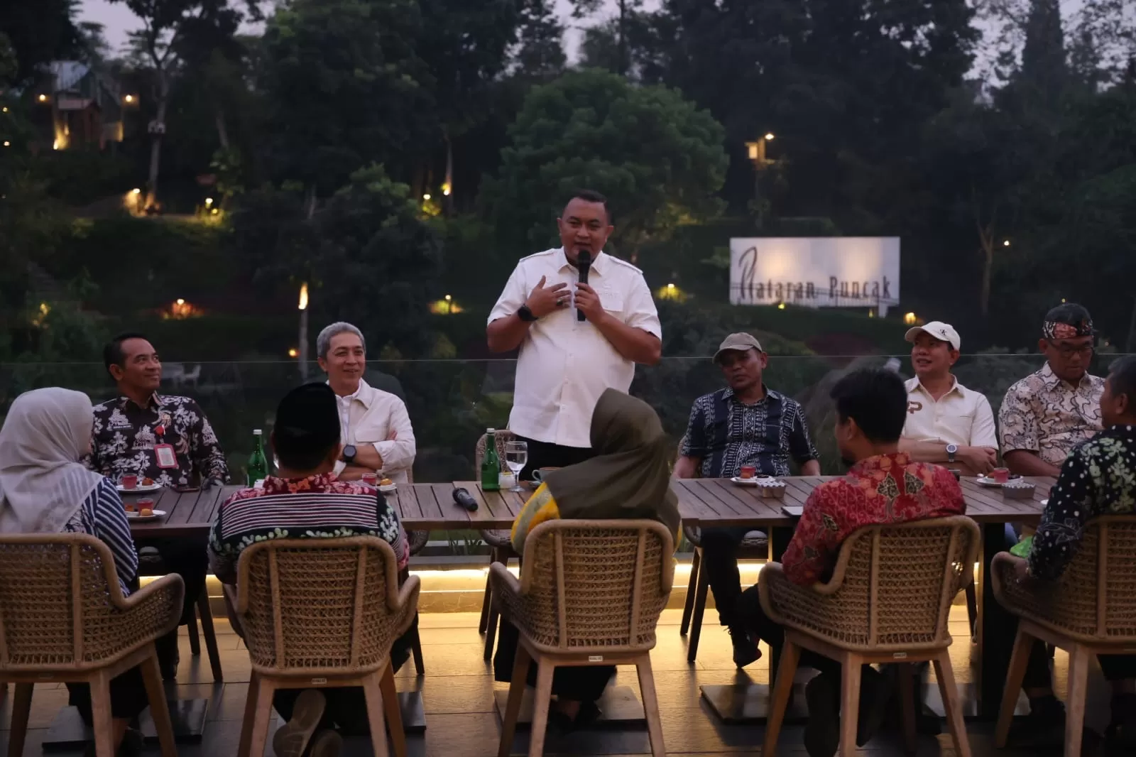 Rudy Susmanto dan Dedie A. Rachim Hadiri Diskusi Bersama Media Metropolitan di Puncak