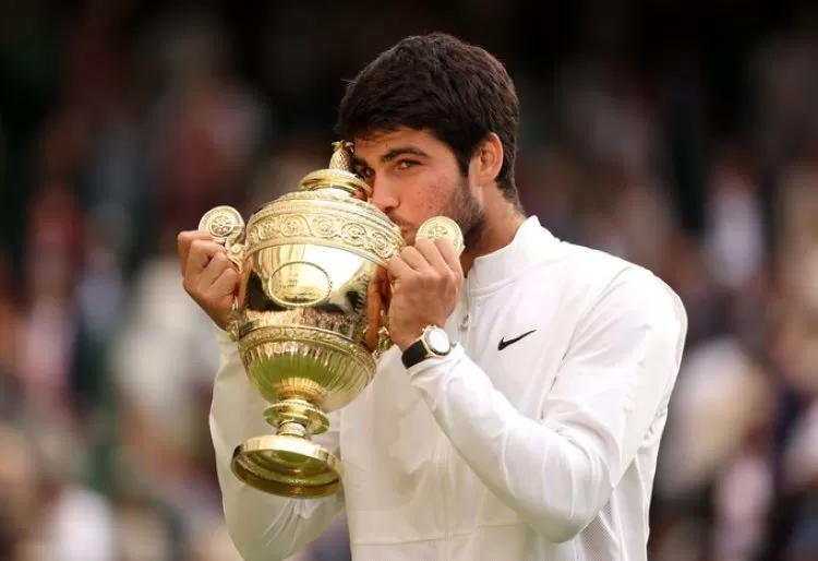 Carlos Alcaraz , Juara Baru Wimbledon 2023 Bungkam Unggulan Pertama ...