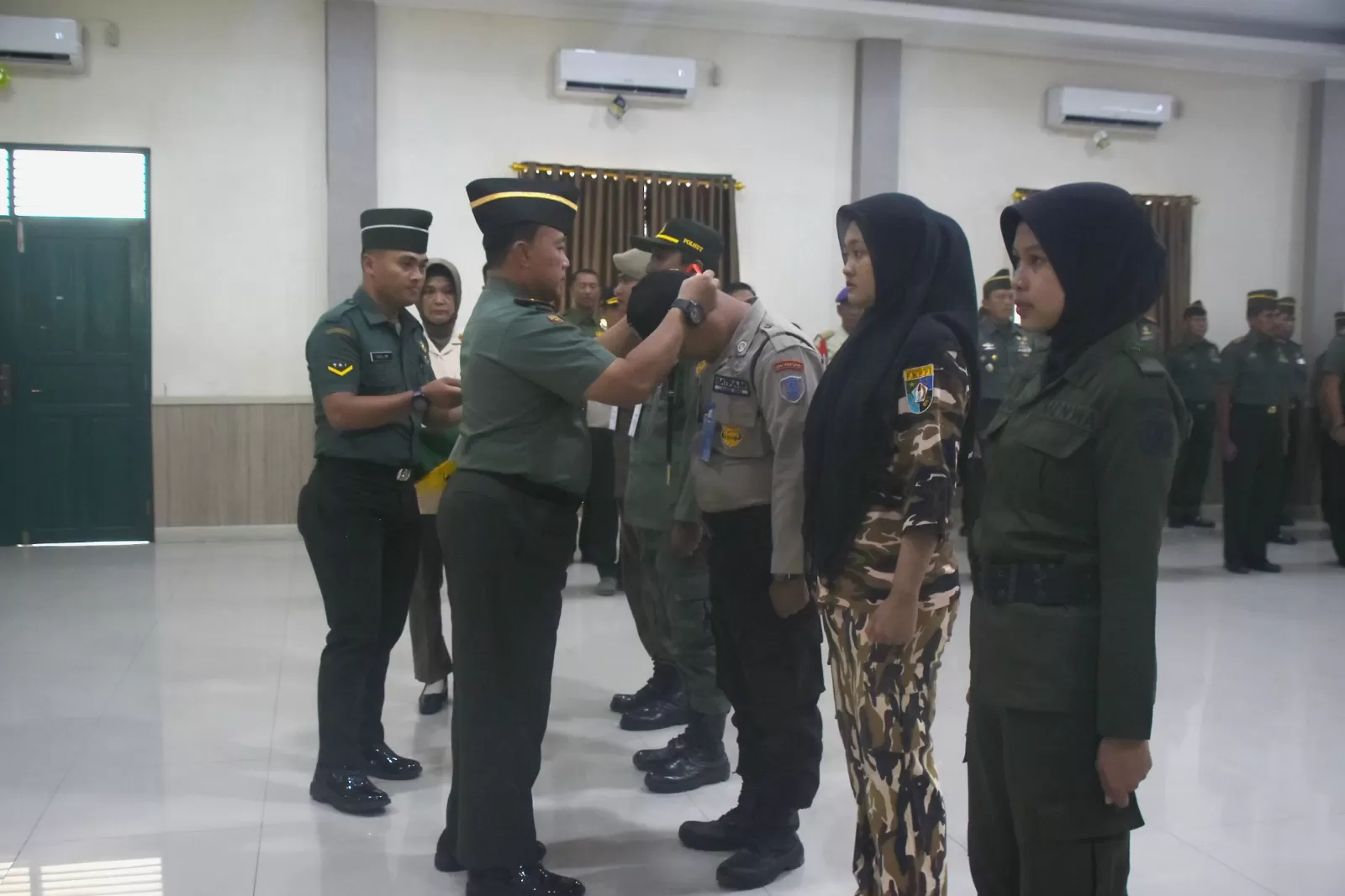 Brigjen TNI Budi Suharto, S.I.P., M.Si., selaku Danrem 141/Tp, saat membuka kegiatan Pembekalan Kader Warga Terlatih TA. 2023 