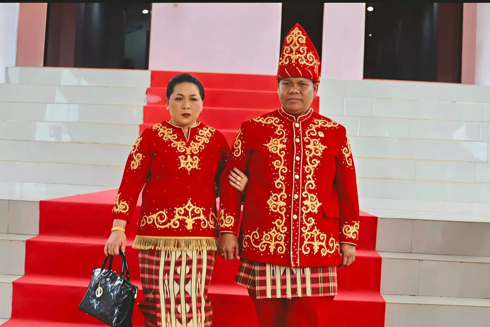 Ketua DPRD Konawe I Made Asmaya bersama Istri tercinta