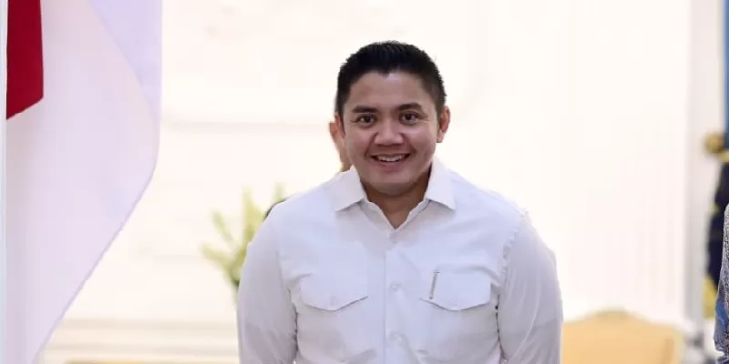 Seskab Teddy Indra Wijaya