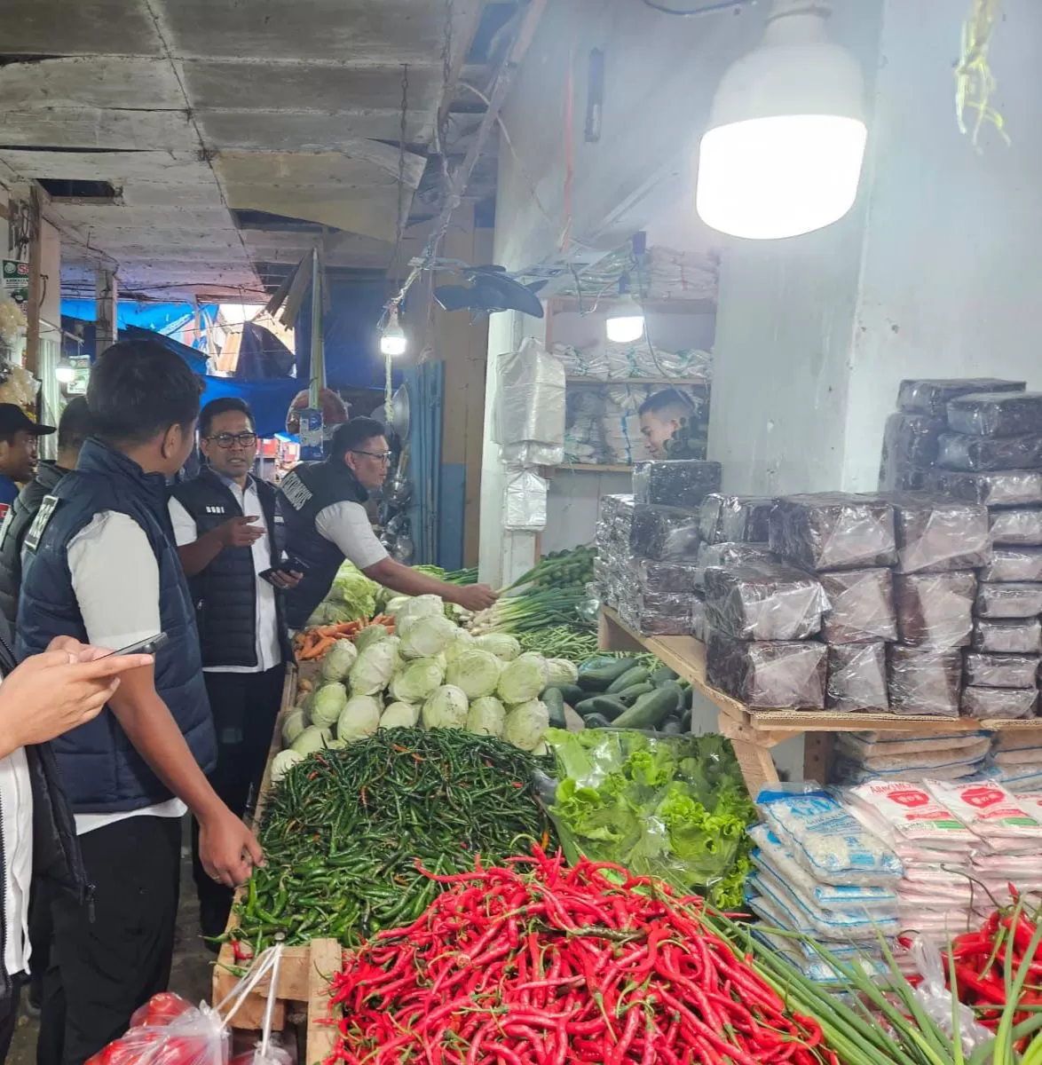 Satgas pangan Polda Sultra lakukan pemantauan harga bahan pokok