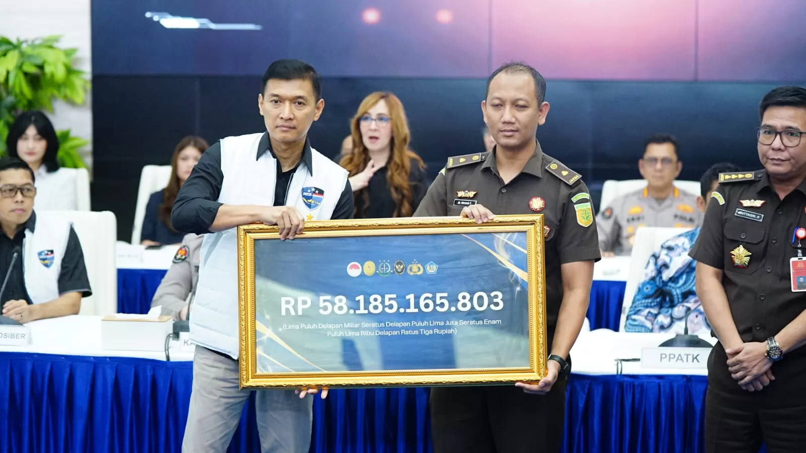 Penyerahan simbolik hasil eksekusi Bareskrim terkait penindakan judol