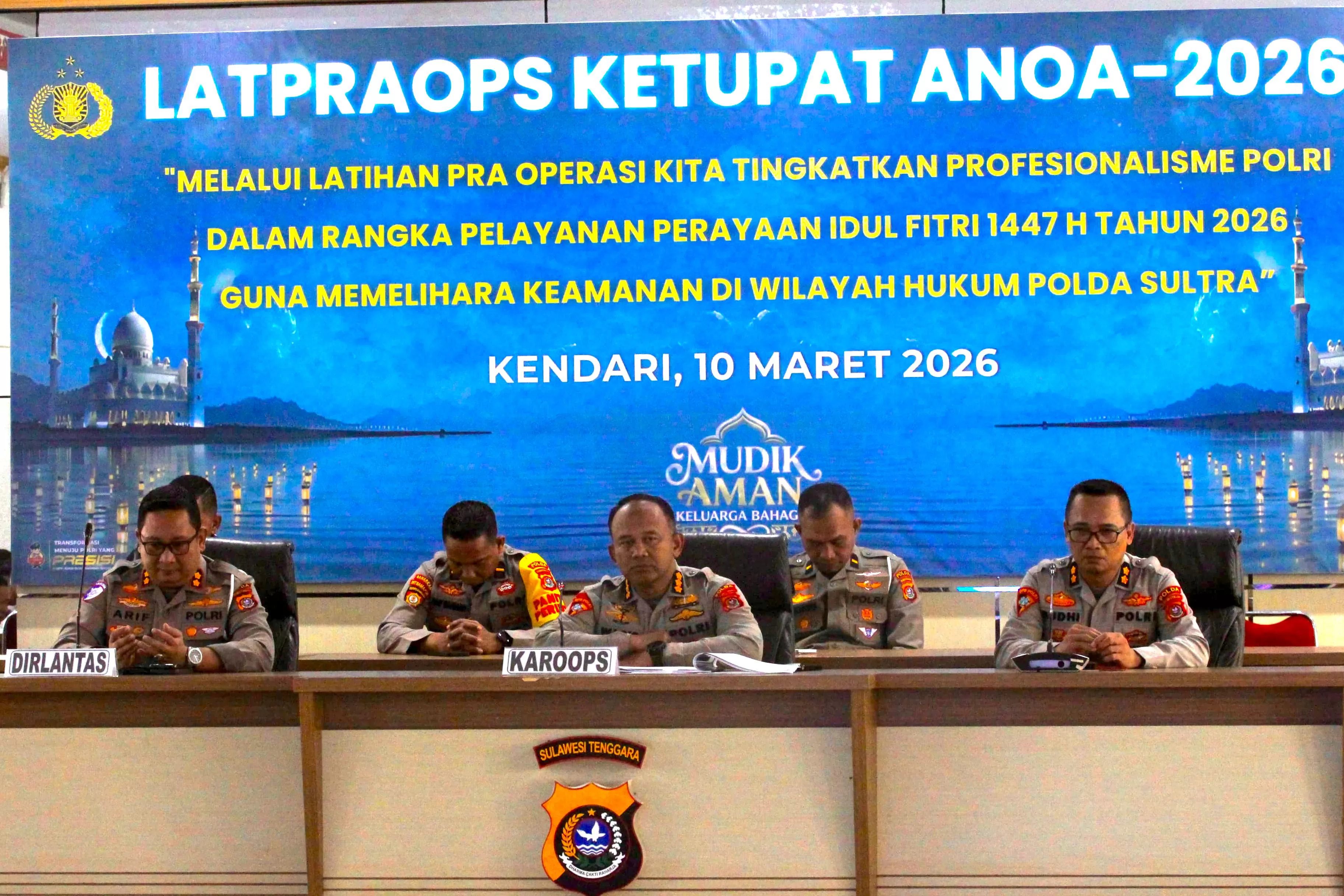 Kapolda Sultra pimpin rapat Latpraops Ketupat Anoa 2026 dalam mempersiapkan pelayanan Mudik Lebaran