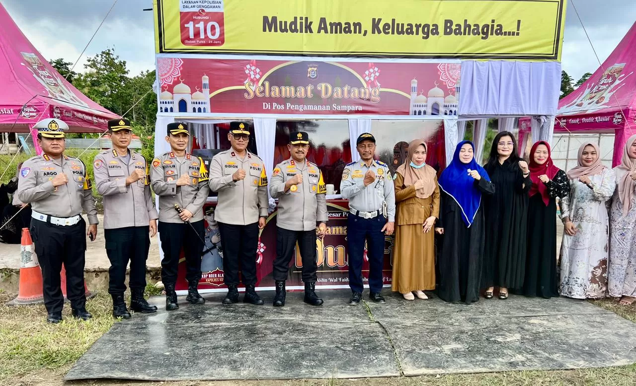 Kapolda Sultra saat Tinjau Pos Pengamanan Operasi Ketupat Anoa 2026 di Konawe