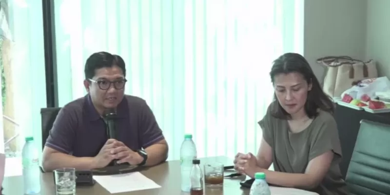 Direktur Human Capital Compliance BNI, Munadi Herlambang saat konfresi pers secara virtual.